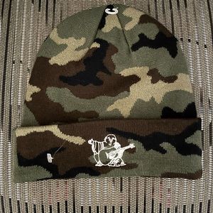 True Religion camo beanie